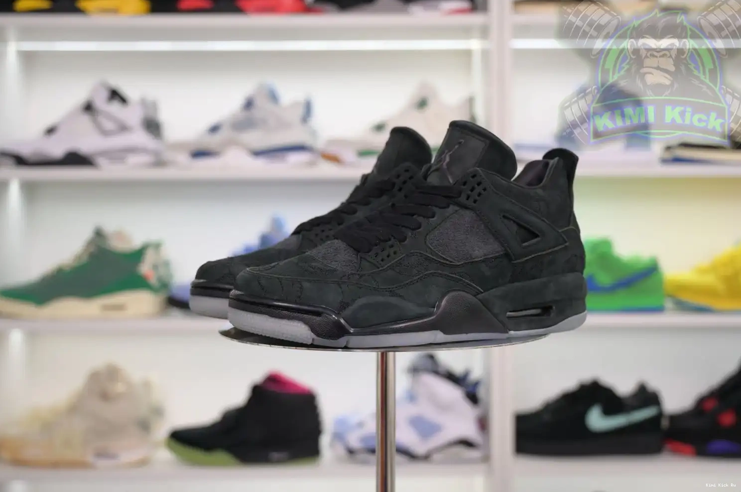 Jordan Kimikick Air black kaws Jordan 4 0612